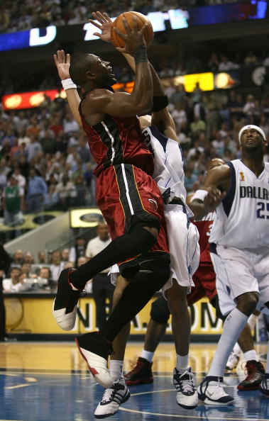 羅臣則在 羅臣則在